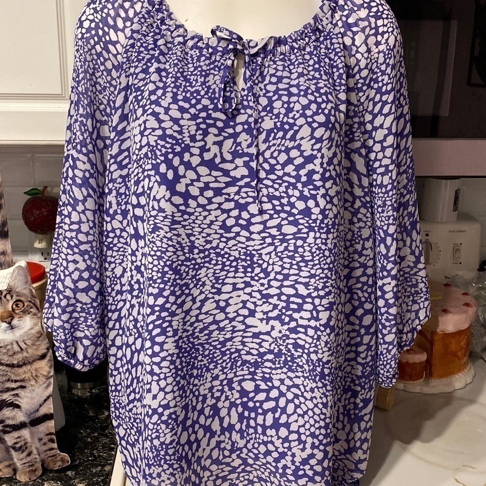 a womens D&Co casual purple 3/4 sleeve lined regular size top XL.  EUC